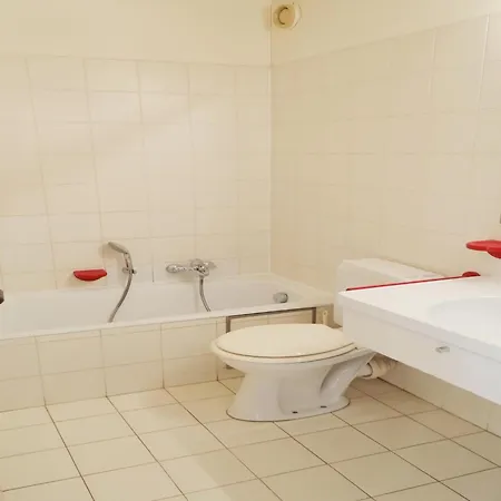 In Near The Beach, Cleaning Included Apartman *